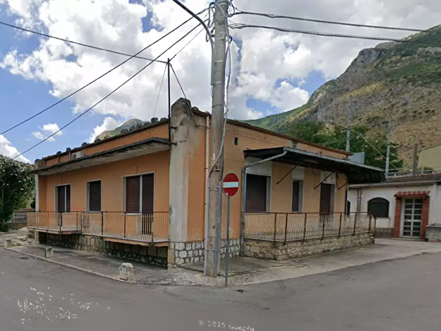 Immagine 10 di Casa indipendente in vendita  in Via Leonardo Da Vinci a Venafro