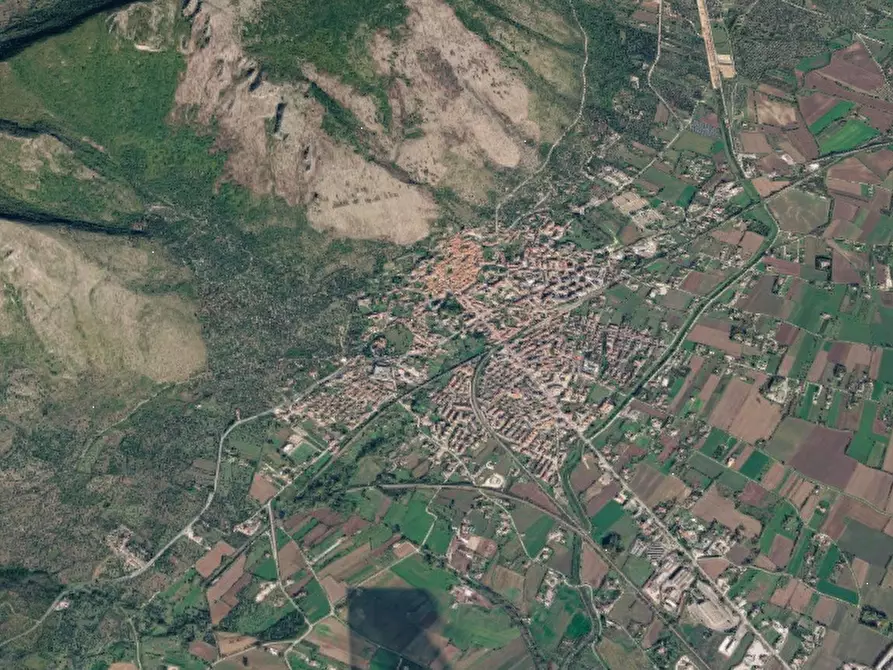 Immagine 21 di Casa indipendente in vendita  in Via Leonardo Da Vinci a Venafro