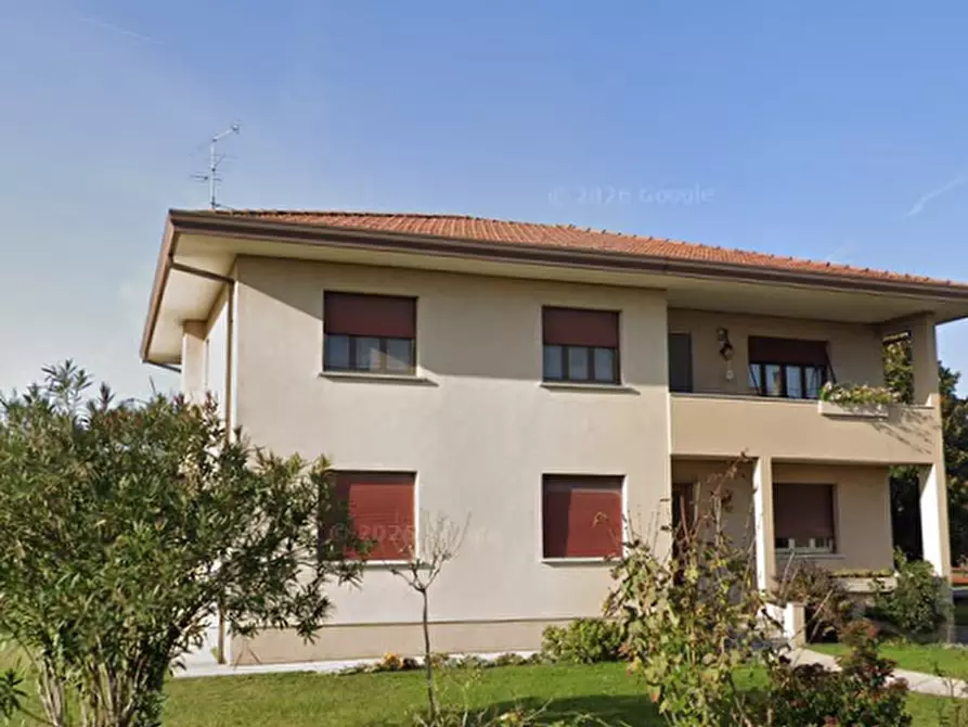 Immagine 1 di Casa indipendente in vendita  in Via Maino a Fiume Veneto