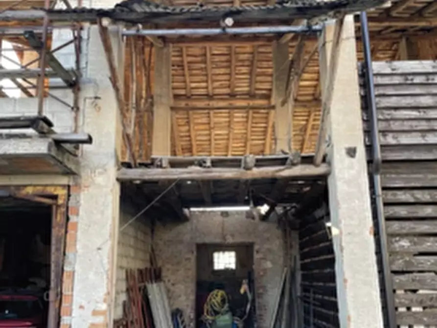 Immagine 2 di Magazzino in vendita  in Via Rui Stort a Farra Di Soligo