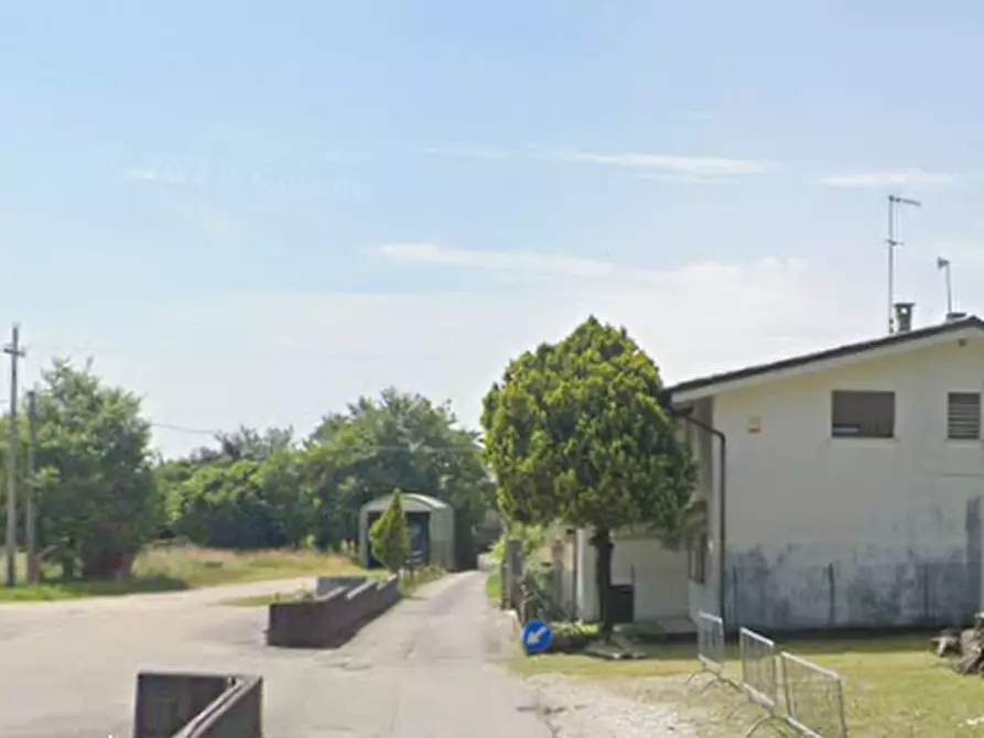 Immagine 8 di Magazzino in vendita  in Via Rui Stort a Farra Di Soligo