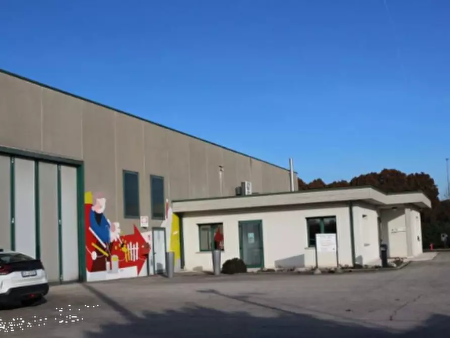 Immagine 2 di Capannone industriale in vendita  in Via Nuova Trevigiana a Casale Sul Sile