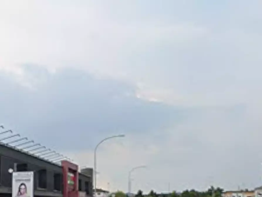 Immagine 17 di Appartamento in vendita  in Viale Italia a Conegliano