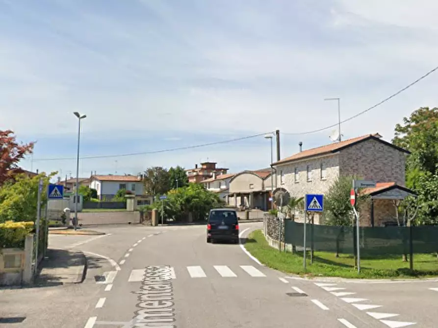 Immagine 9 di Negozio in vendita  in Viale della Chiesa a Ormelle