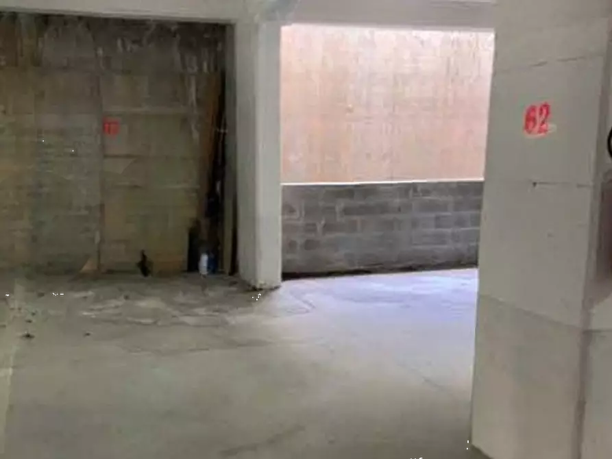Immagine 2 di Posto auto in vendita  in Via Monte Terminillo a L'aquila