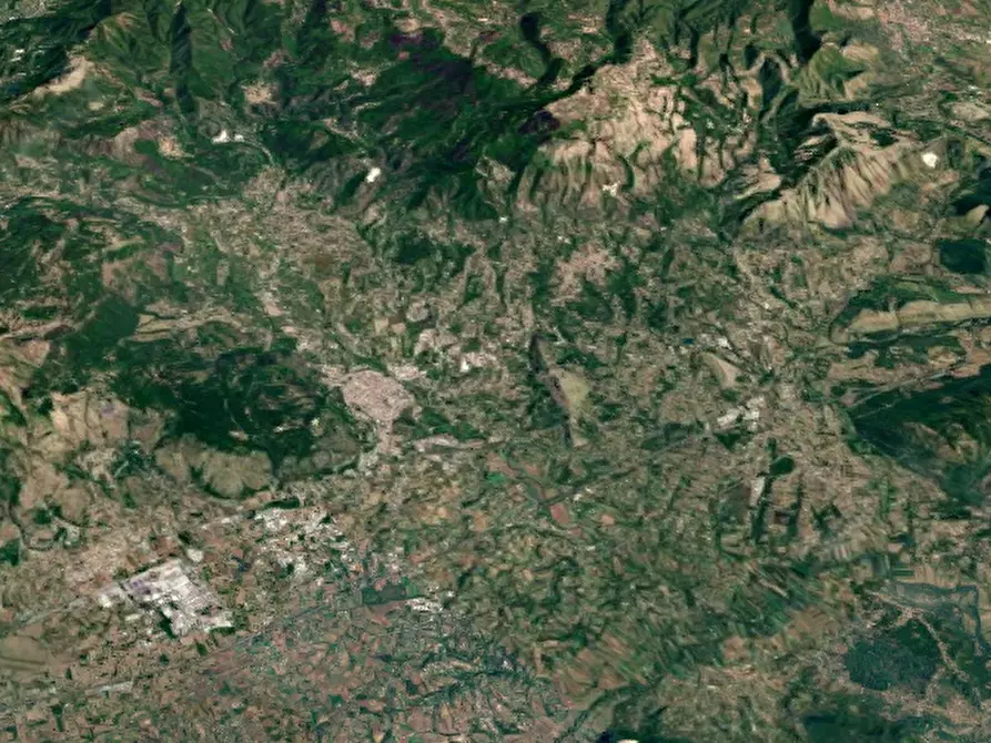 Immagine 11 di Magazzino in vendita  in Via Varlese a Cassino