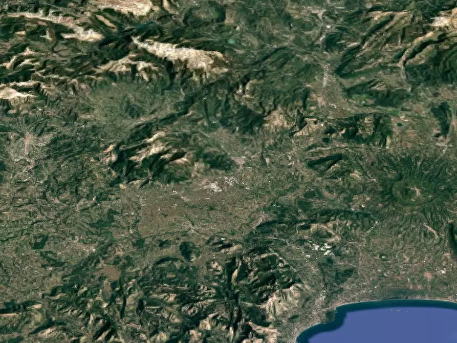 Immagine 12 di Magazzino in vendita  in Via Varlese a Cassino