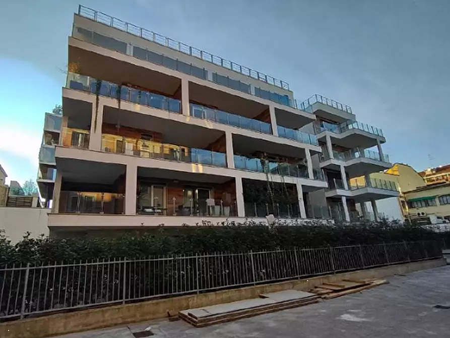 Immagine 1 di Garage in vendita  in Via Montevideo a Milano
