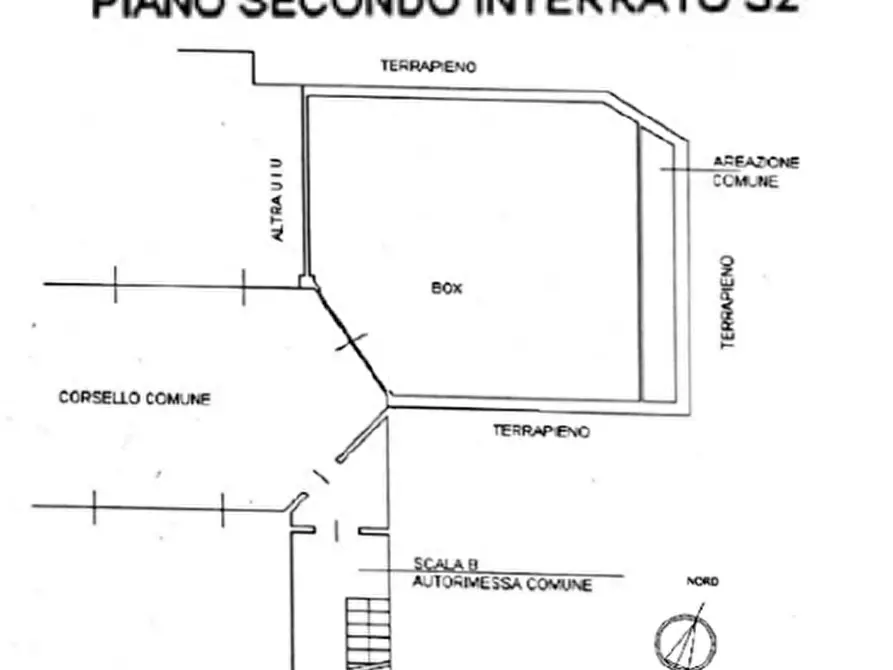 Immagine 9 di Garage in vendita  in Via Montevideo a Milano