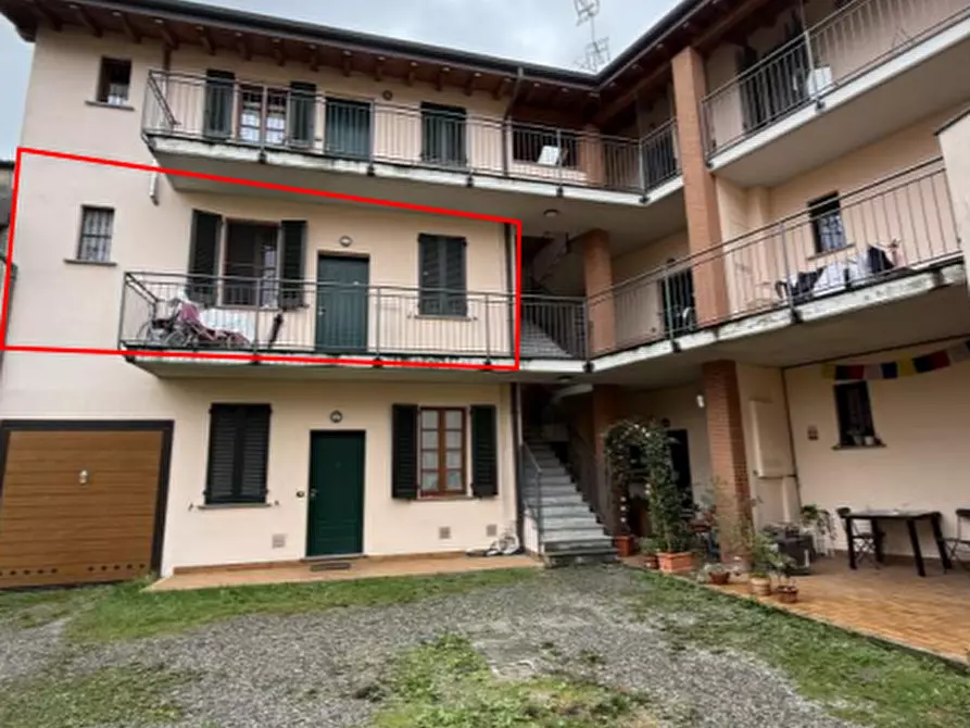 Immagine 4 di Appartamento in vendita  in Via Roma a Bellinzago Lombardo