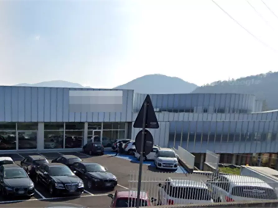 Immagine 9 di Capannone industriale in vendita  in Via Pietro Noris a Alzano Lombardo