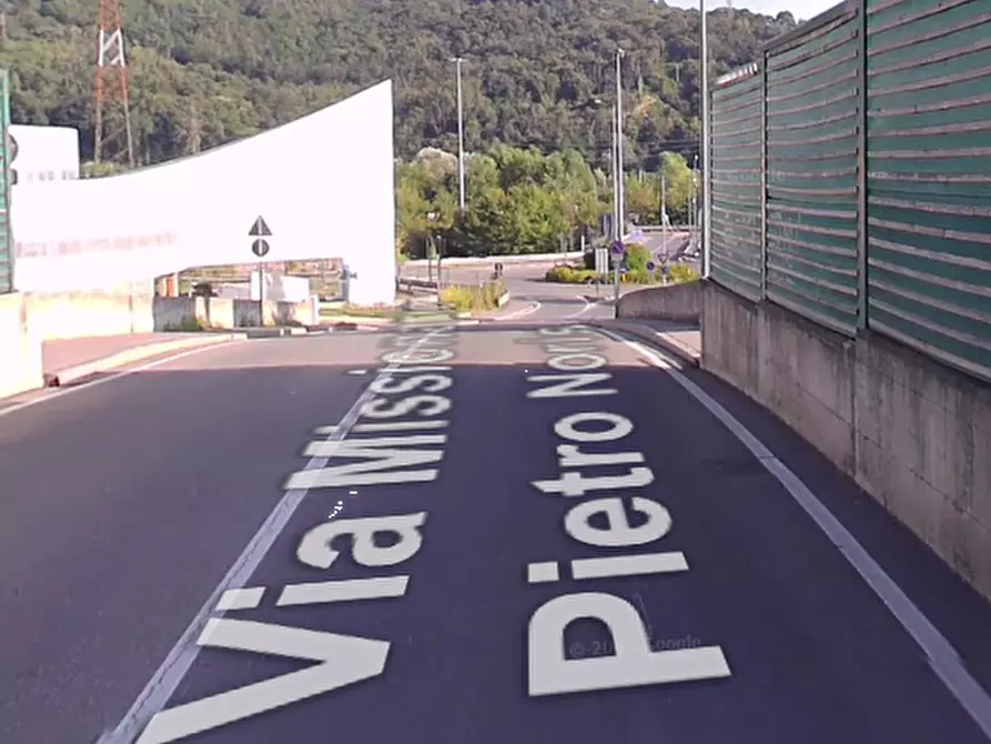 Immagine 14 di Capannone industriale in vendita  in Via Pietro Noris a Alzano Lombardo