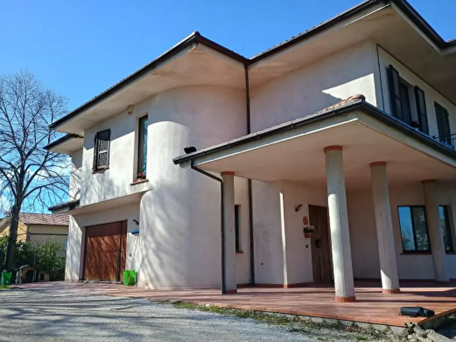 Immagine 2 di Villa in vendita  in Via Cardinali a Monte San Pietrangeli