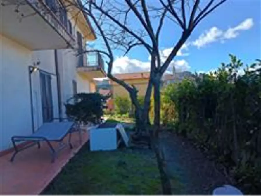Immagine 12 di Villa in vendita  in Via Cardinali a Monte San Pietrangeli
