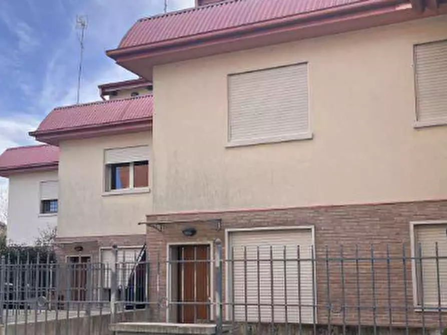 Immagine 2 di Villetta a schiera in vendita  in Via Palazzo Bianchetti a Ozzano Dell'emilia