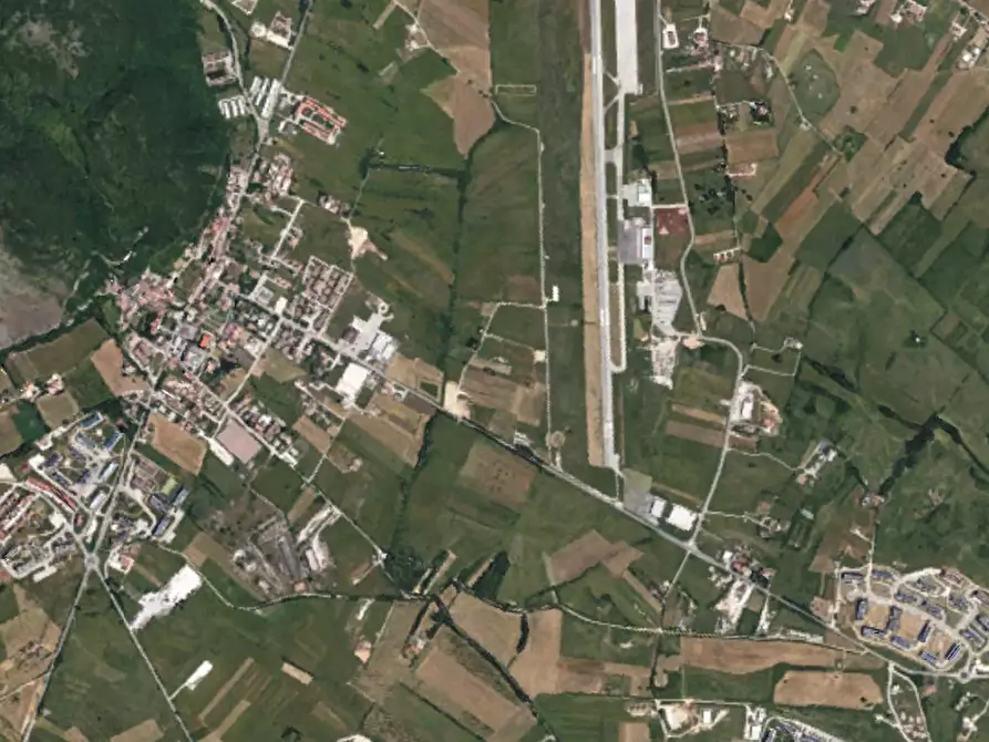 Immagine 5 di Villa in vendita  in  Via dell'aringo a L'aquila