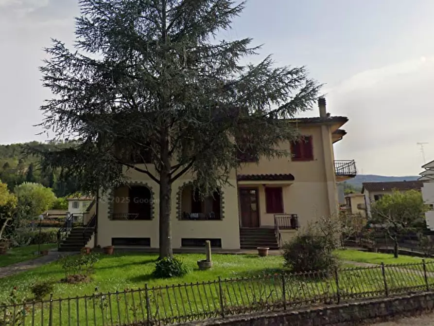 Immagine 4 di Casa indipendente in vendita  in Via Cavour a Vicchio