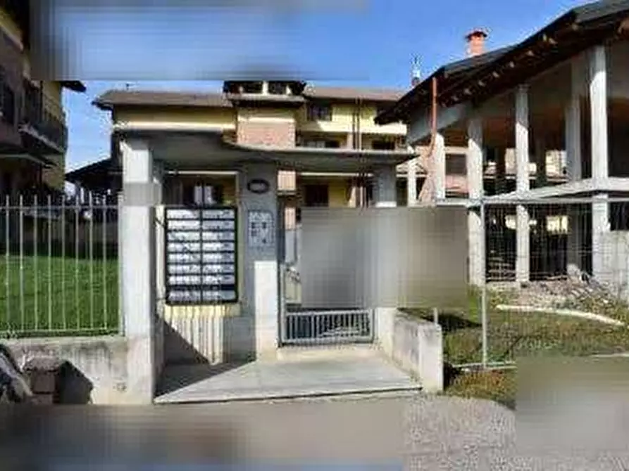 Immagine 2 di Garage in vendita  in Via Piave a Casalgrasso