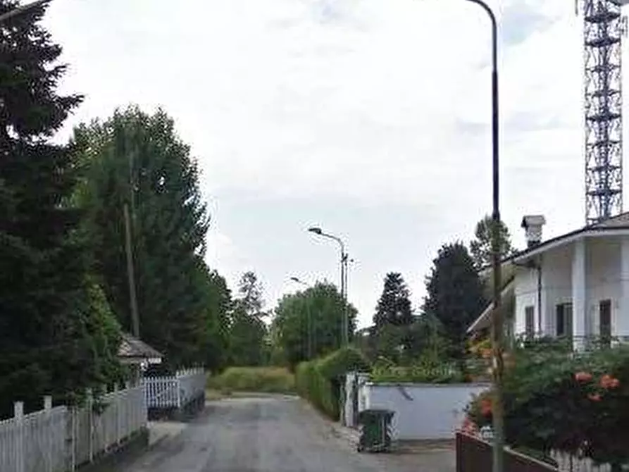 Immagine 3 di Garage in vendita  in Via Piave a Casalgrasso