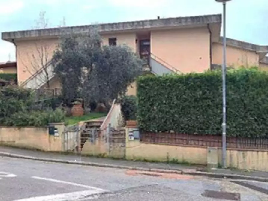 Immagine 2 di Appartamento in vendita  in Via Salvador Allende a Firenze