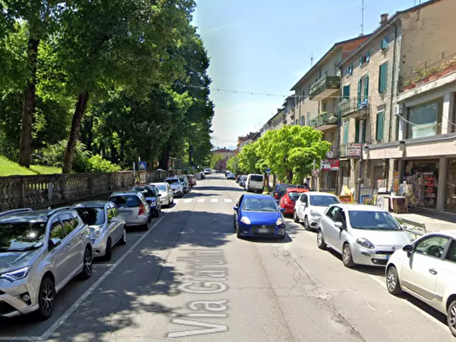 Immagine 14 di Appartamento in vendita  in Via Giardini a Pavullo Nel Frignano