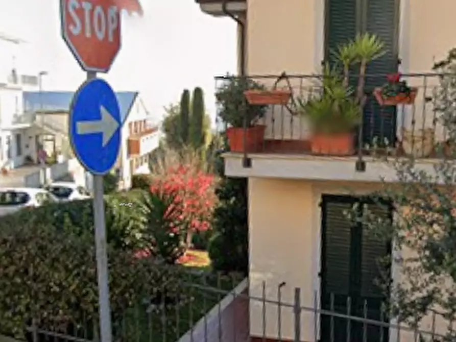 Immagine 9 di Appartamento in vendita  in Via Ugo Foscolo a Monte Urano