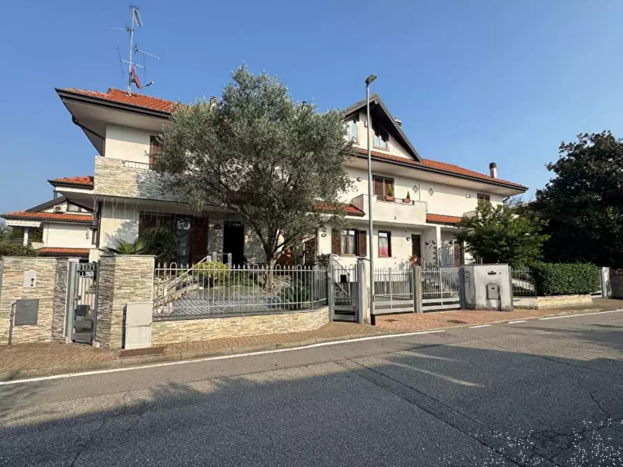 Immagine 1 di Villetta a schiera in vendita  in Via Pisa a Marnate