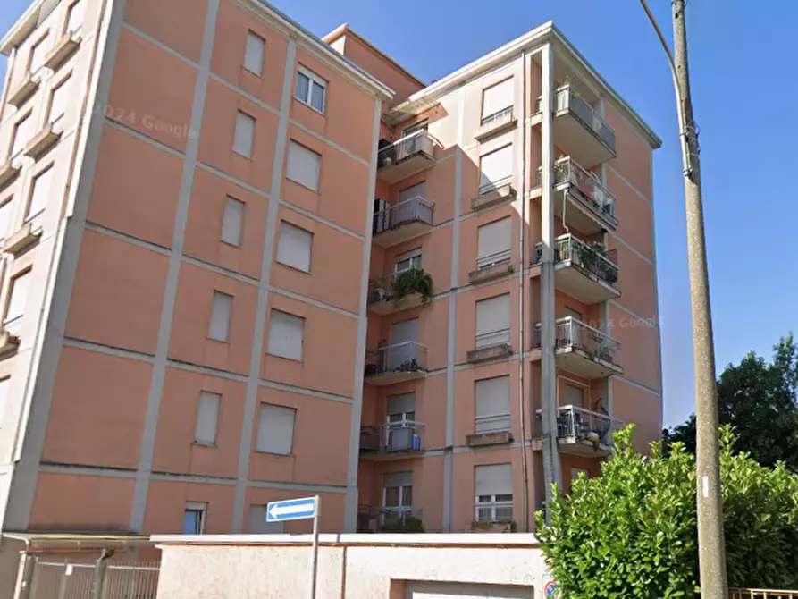 Immagine 10 di Appartamento in vendita  in Via Firenze a Castellanza