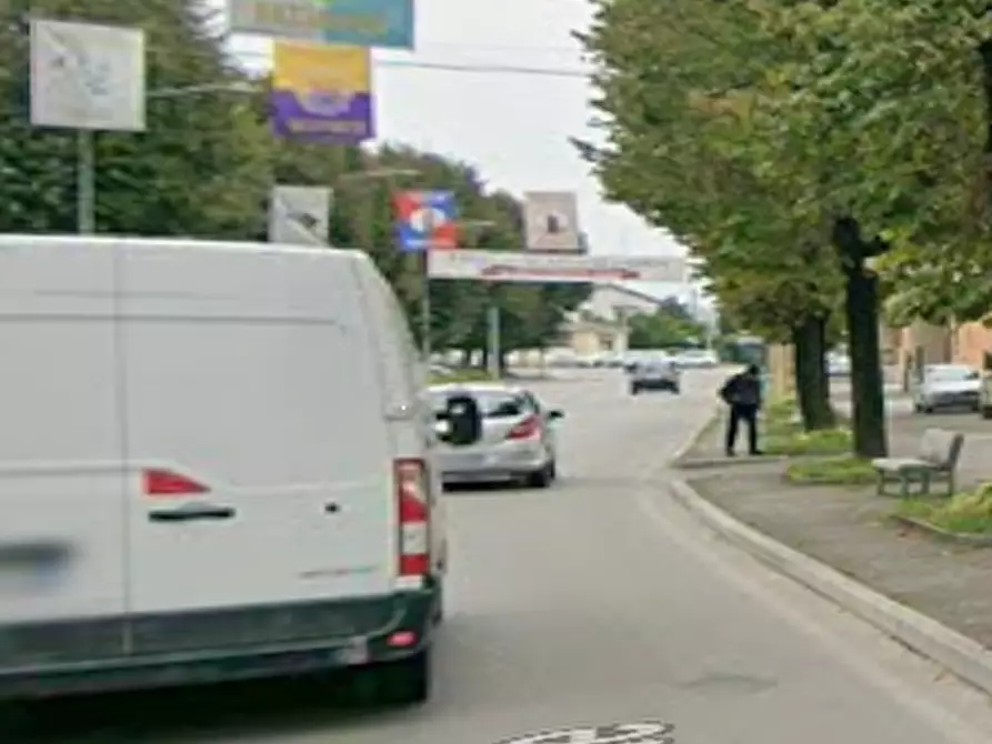 Immagine 13 di Negozio in vendita  in Località Ghedi a Ghedi