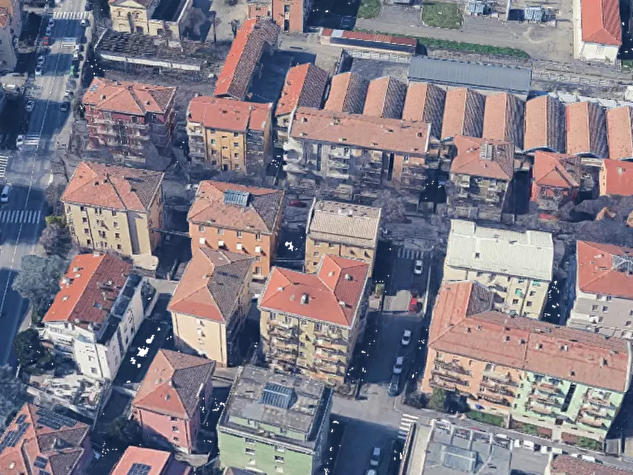 Immagine 15 di Garage in vendita  in Via Luigi Musini a Parma