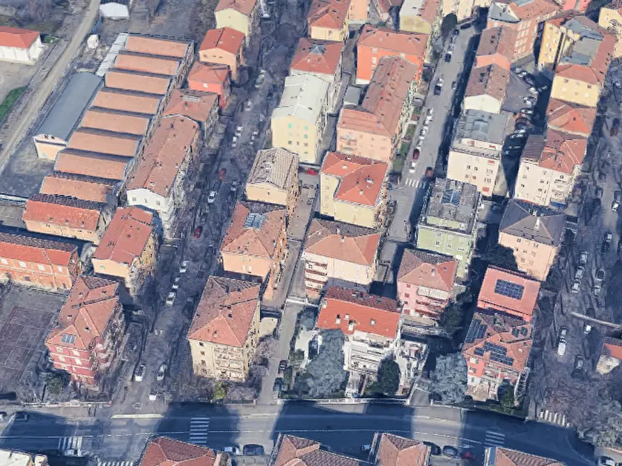 Immagine 17 di Garage in vendita  in Via Luigi Musini a Parma