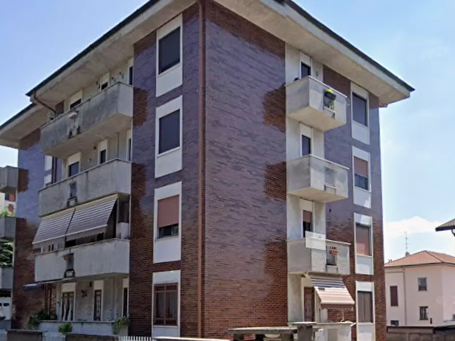 Immagine 3 di Appartamento in vendita  in Via Padre Vismara a Garbagnate Milanese