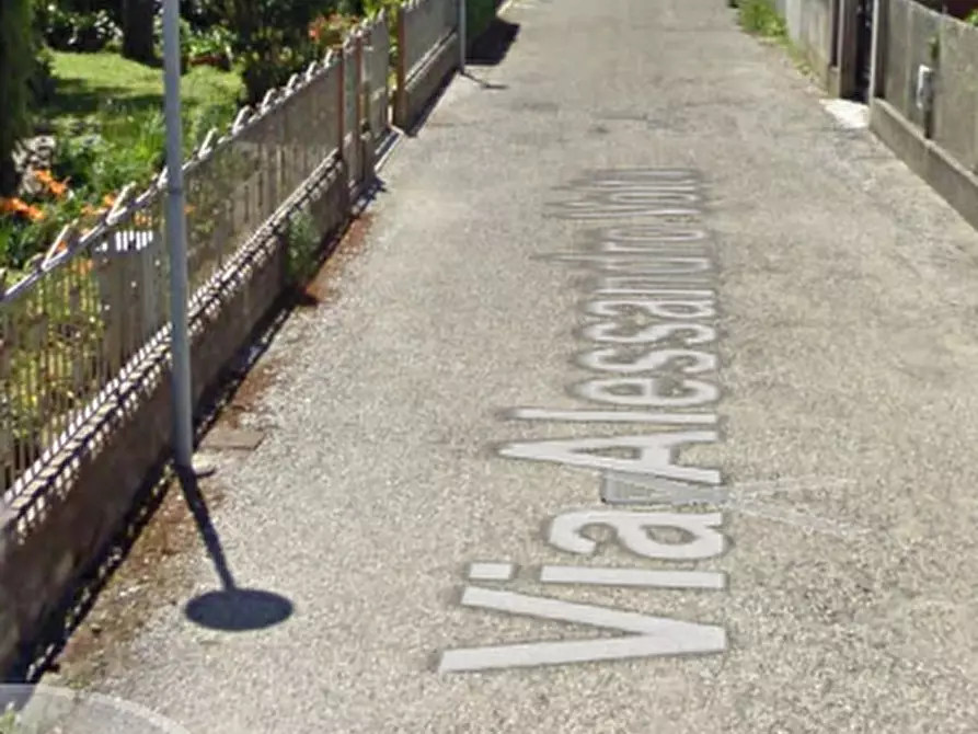 Immagine 8 di Negozio in vendita  in via Volta a Campagna Lupia