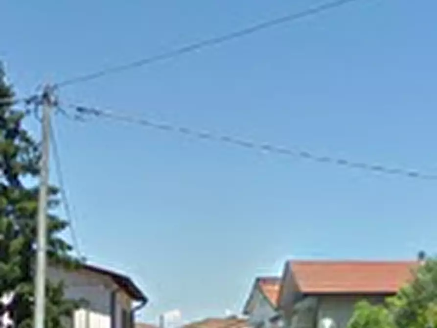 Immagine 9 di Negozio in vendita  in via Volta a Campagna Lupia