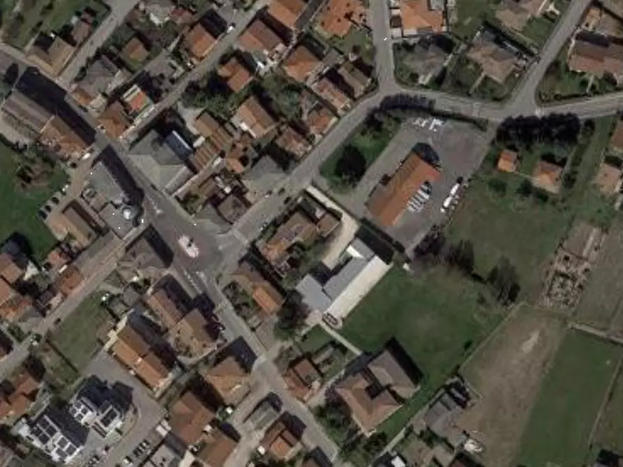 Immagine 14 di Negozio in vendita  in via Volta a Campagna Lupia