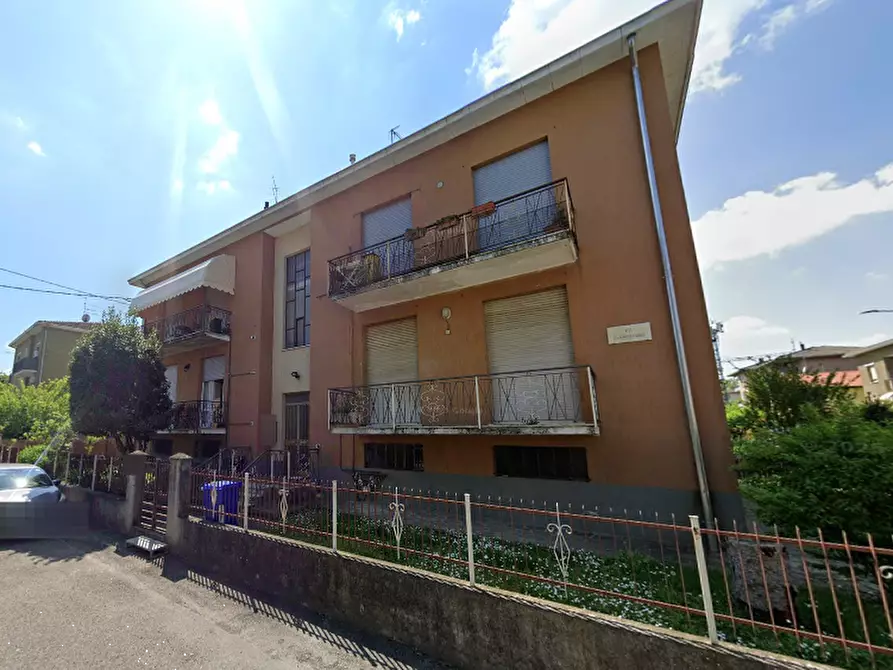 Immagine 3 di Appartamento in vendita  in Via Parmigianino a Medesano