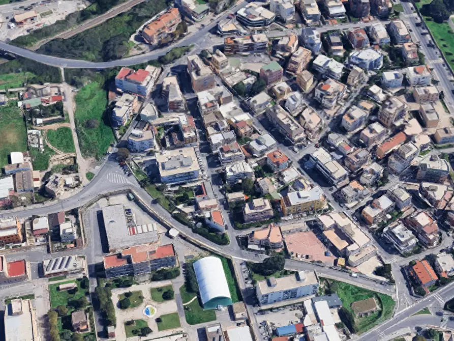 Immagine 5 di Negozio in vendita  in Via Bengasi a Anzio
