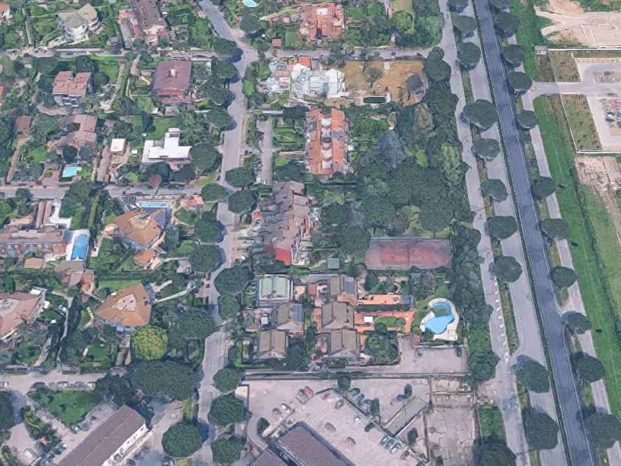 Immagine 4 di Porzione di casa in vendita  in Via Eschilo a Roma