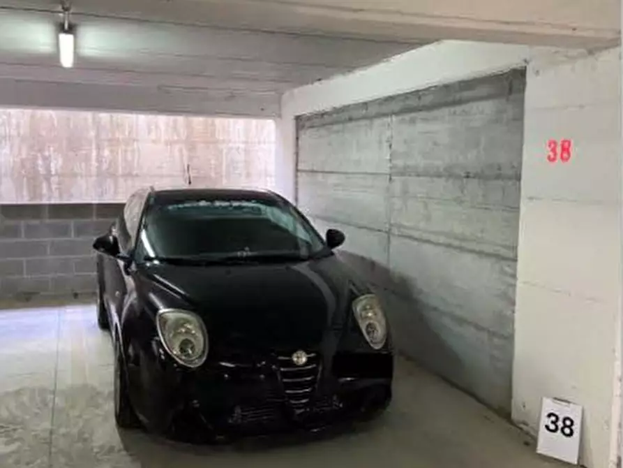 Immagine 1 di Posto auto in vendita  in Via Monte Terminillo a L'aquila