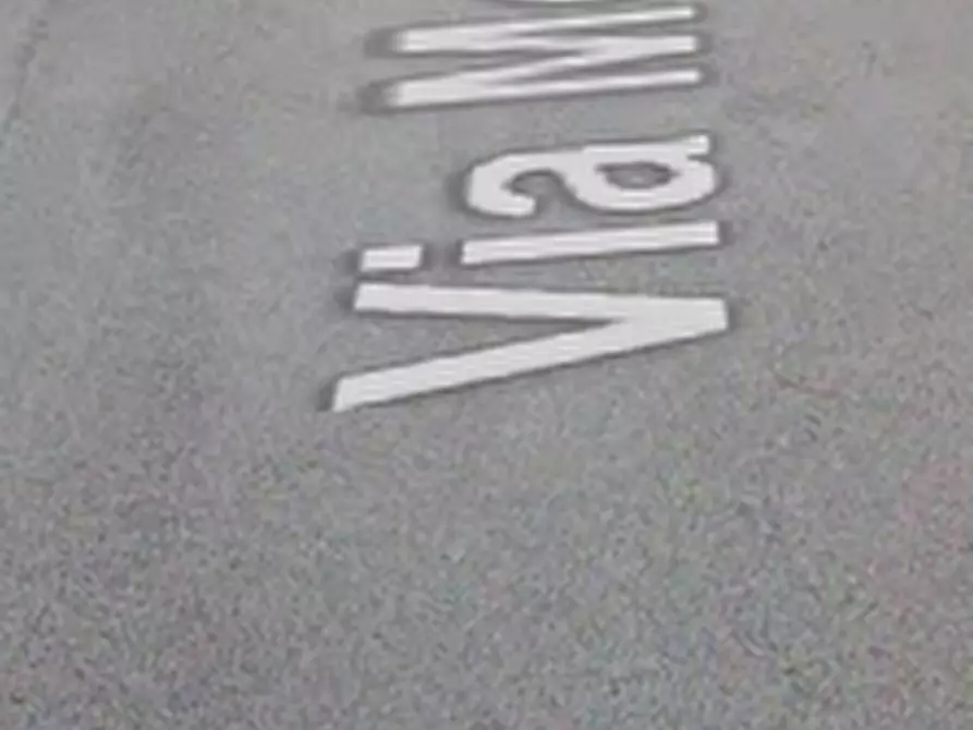 Immagine 4 di Posto auto in vendita  in Via Monte Terminillo a L'aquila