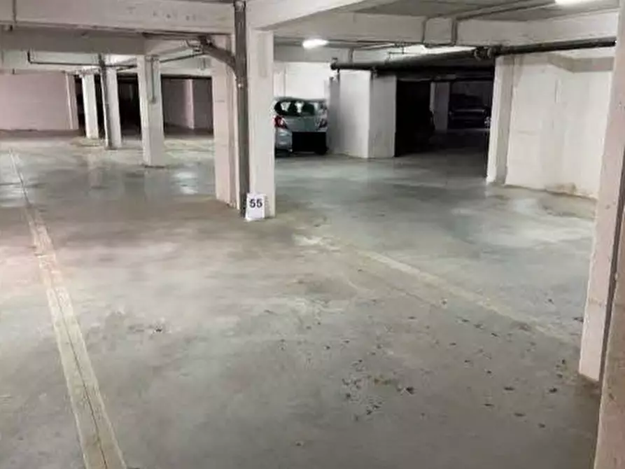 Immagine 2 di Posto auto in vendita  in Via Monte Terminillo a L'aquila