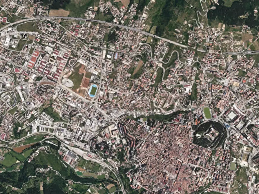 Immagine 8 di Posto auto in vendita  in Via Monte Terminillo a L'aquila