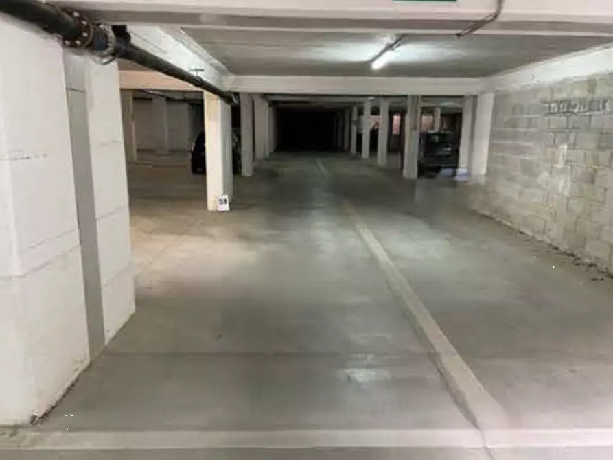 Immagine 1 di Posto auto in vendita  in Via Monte Terminillo a L'aquila
