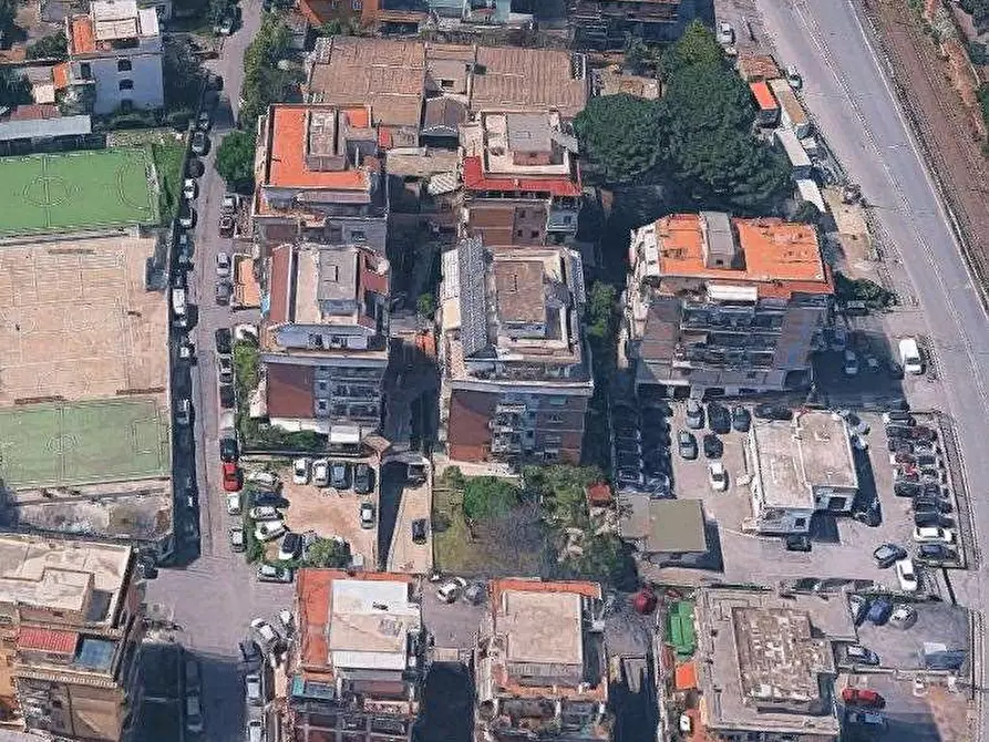 Immagine 9 di Appartamento in vendita  in Via dell'Airone a Roma