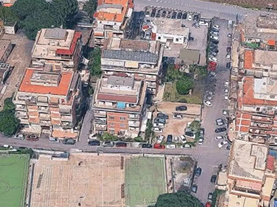 Immagine 10 di Appartamento in vendita  in Via dell'Airone a Roma
