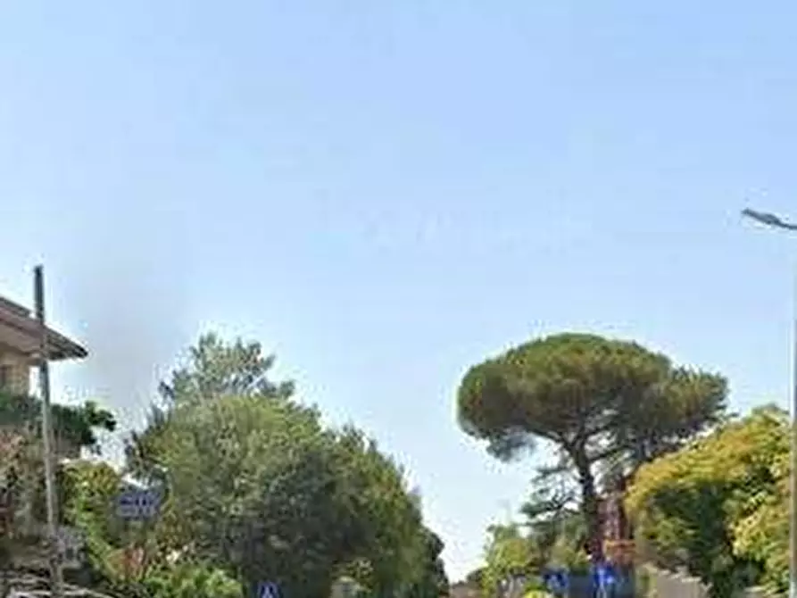 Immagine 2 di Appartamento in vendita  in Via Casal Bianco a Roma