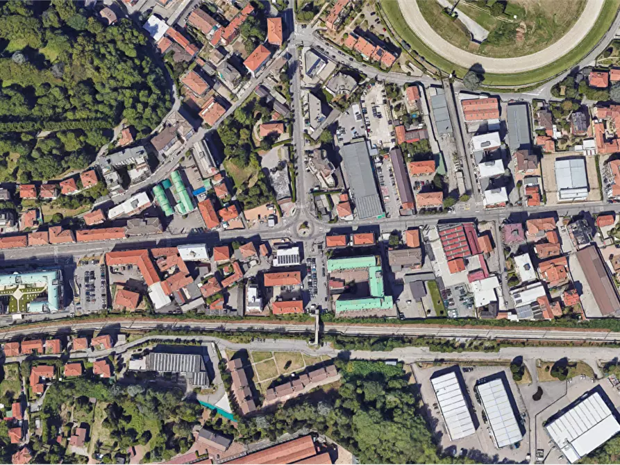 Immagine 1 di Appartamento in vendita  in Via Valganna a Varese