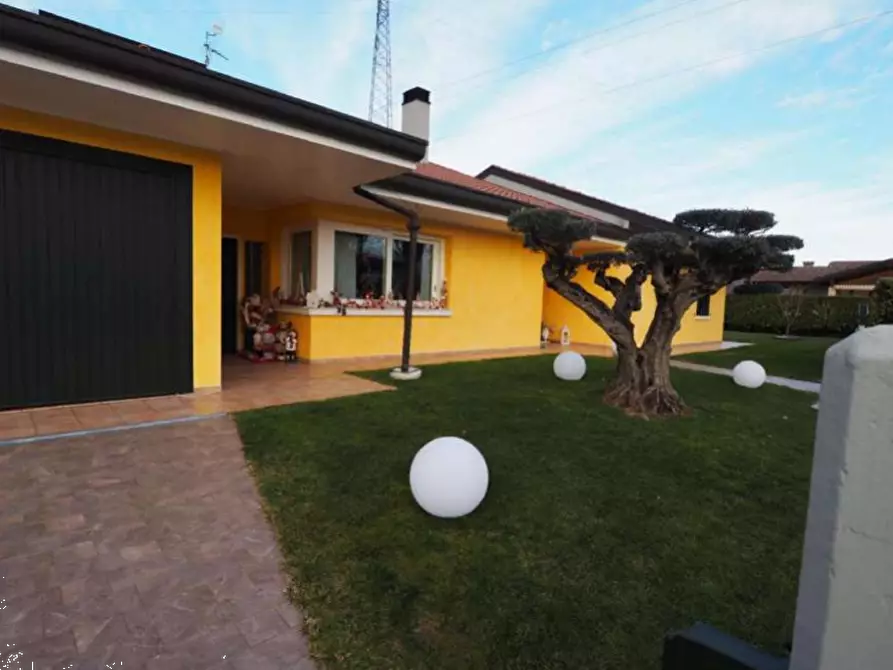 Immagine 6 di Villetta a schiera in vendita  in via Romagna a Porcia