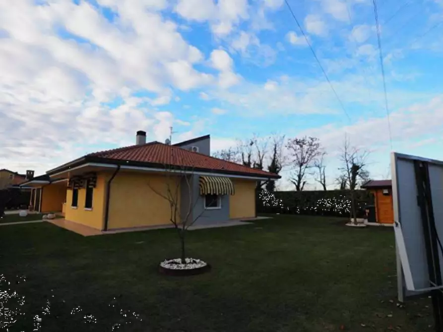 Immagine 7 di Villetta a schiera in vendita  in via Romagna a Porcia