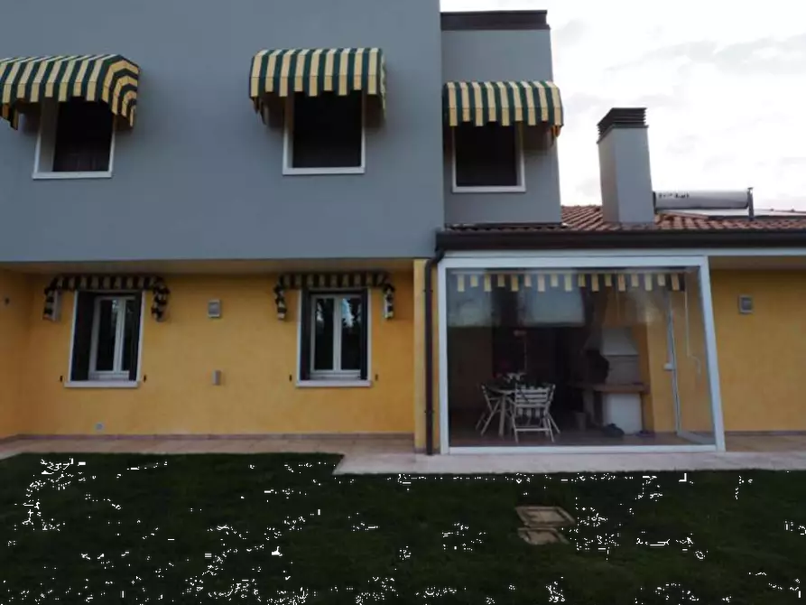 Immagine 13 di Villetta a schiera in vendita  in via Romagna a Porcia